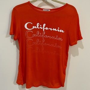 California T-Shirt FASHION NOVA